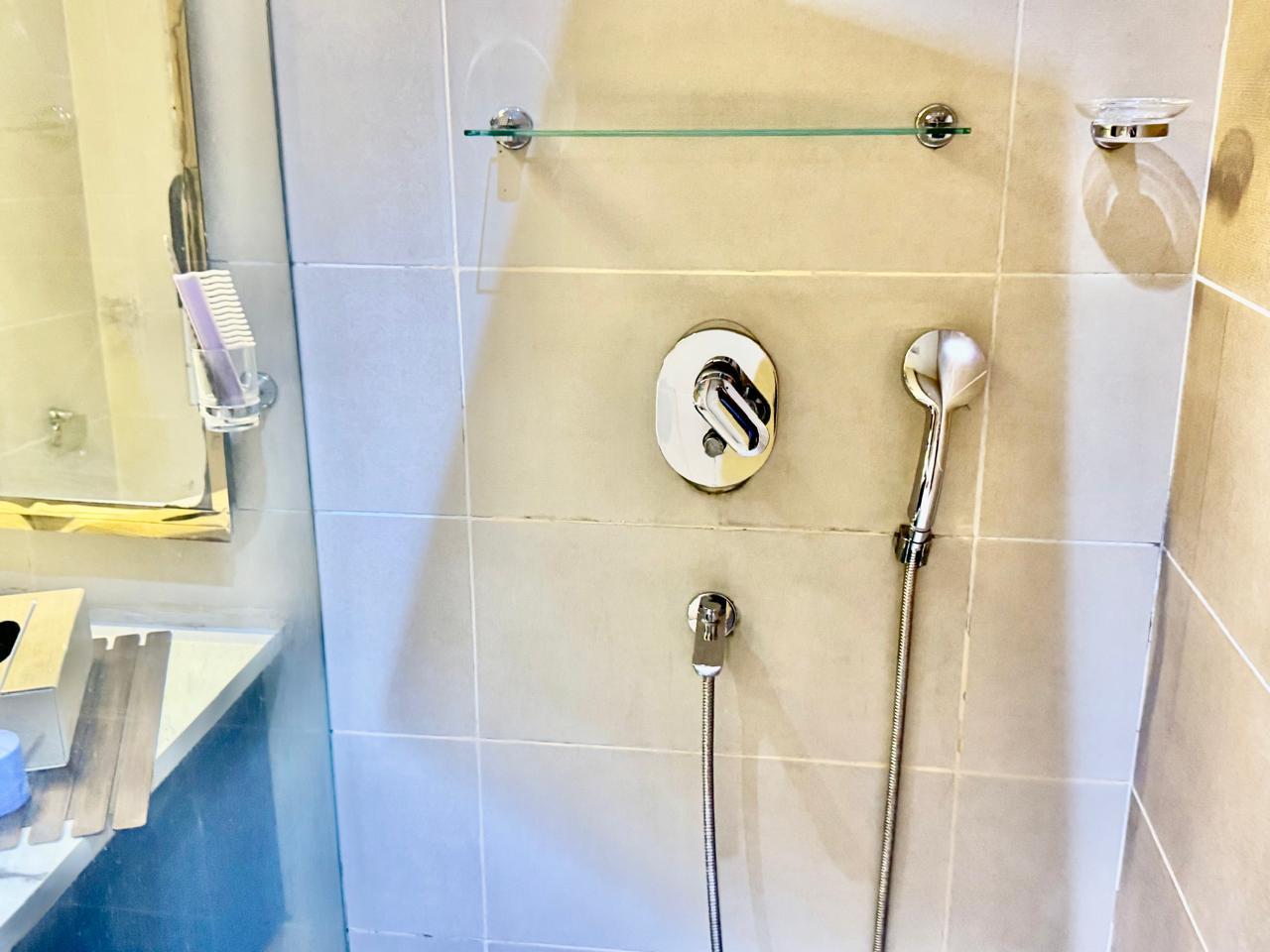 200 Sq.M Plot · Sector 40, Noida - View 15