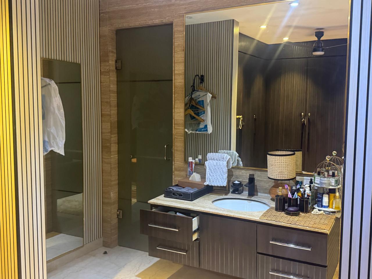 200 Sq.M Plot · Sector 40, Noida - View 32