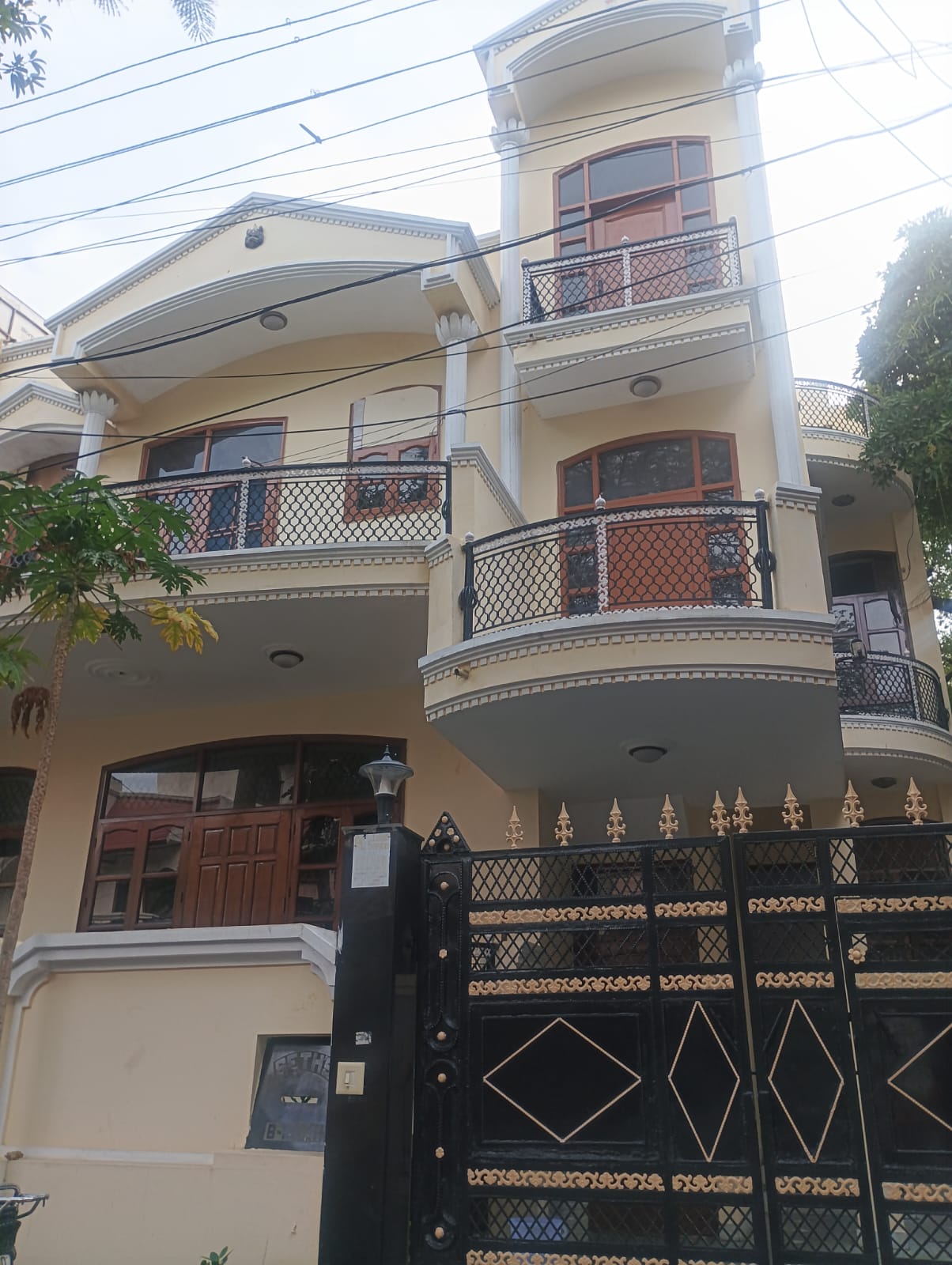 180 Sq.M Corner Plot · Sector 41, Noida - View 1