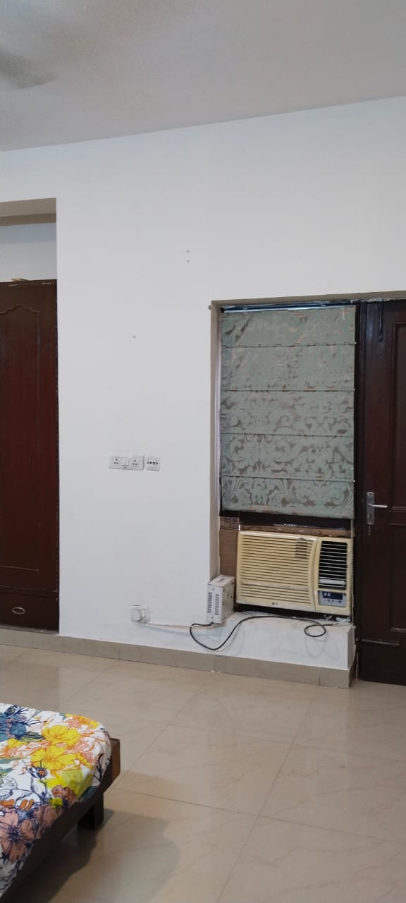180 Sq.M Corner Plot · Sector 41, Noida - View 13