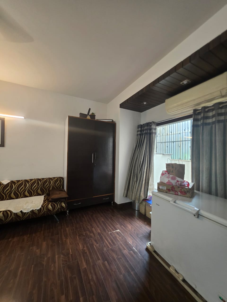 300 Sq.M Green Belt Plot · Sector 48, Noida - View 17