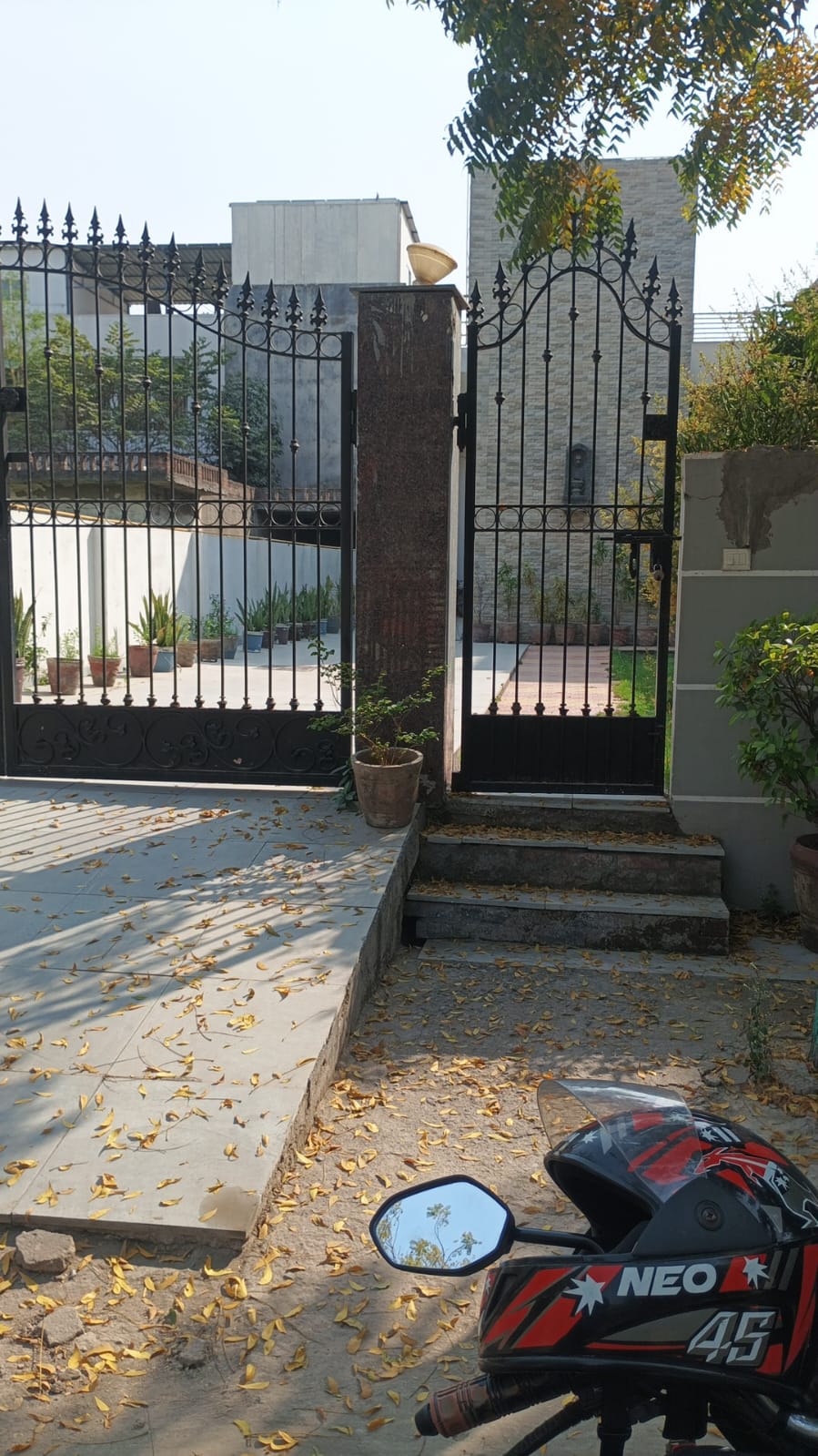450 Sq.M Plot · Sector 48, Noida - View 1